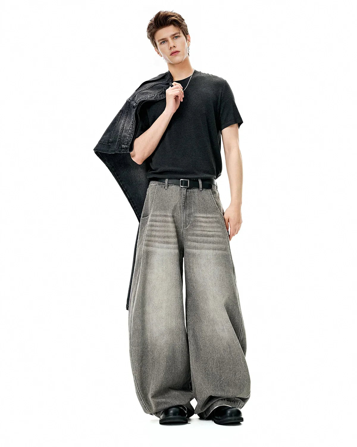 Washed Barrel Baggy Jeans