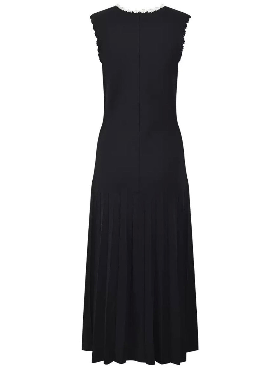 VELA-STRICKKLEID