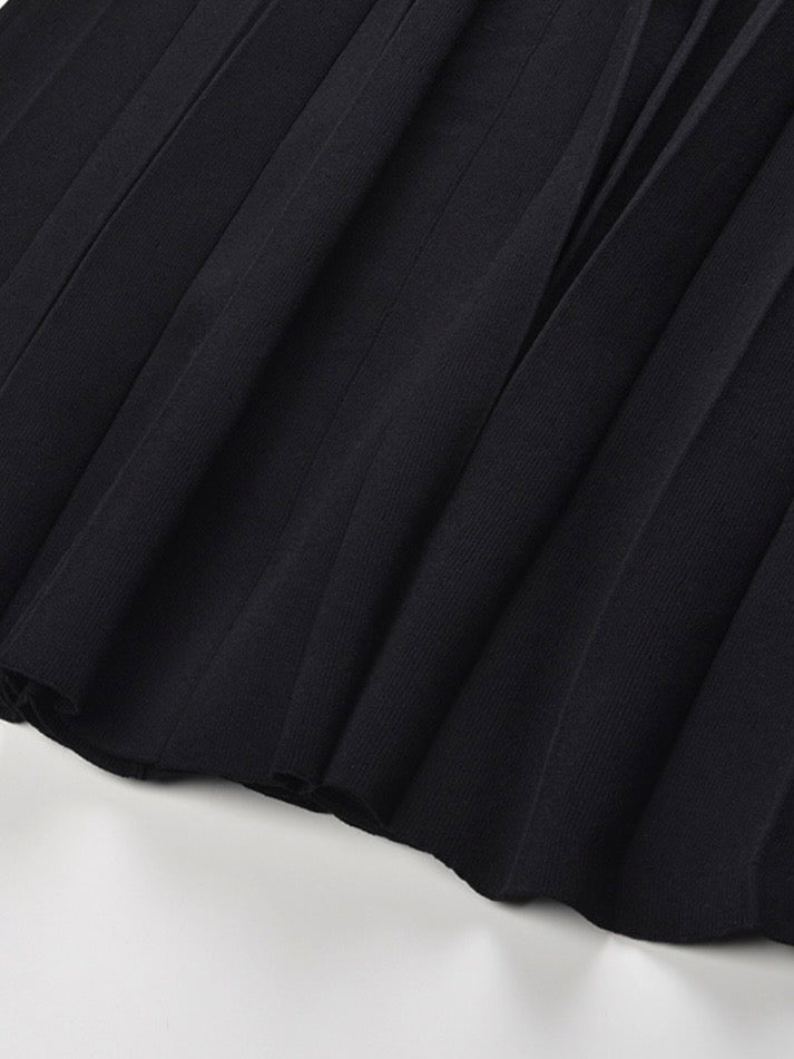 VELA-STRICKKLEID