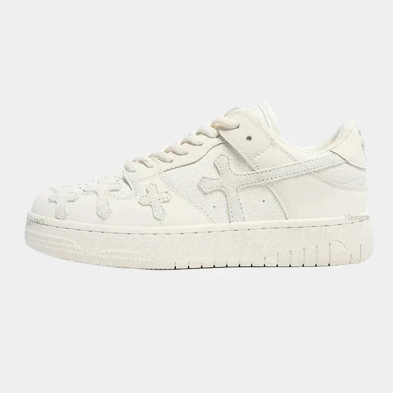 Cross sneaker